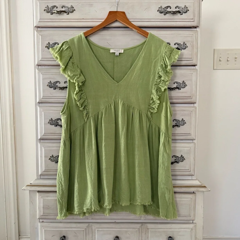 Sleeveless Ruffle V-Neck Top - Green